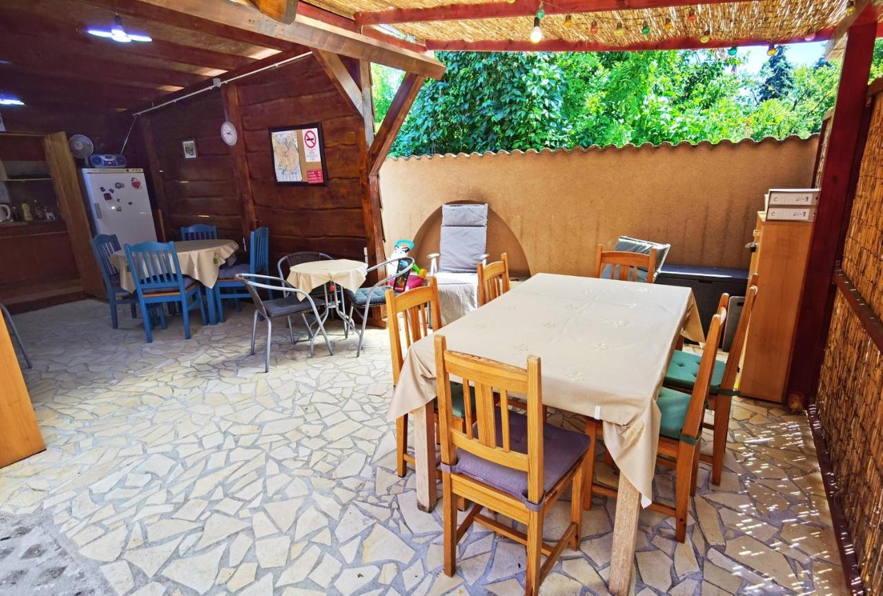 Family Vendeghaz Hotel Hajduszoboszlo Exterior photo